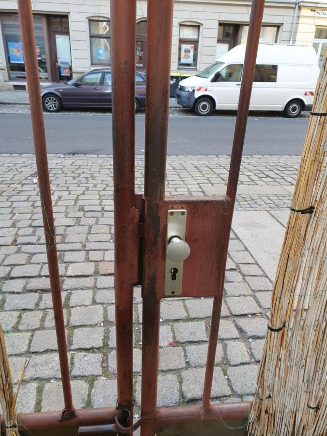 Ferienwohnung Oder Studio Dresden-Neustadt Inkl Parkplatz Mit Balkon Oder Terrasse Ngoại thất bức ảnh