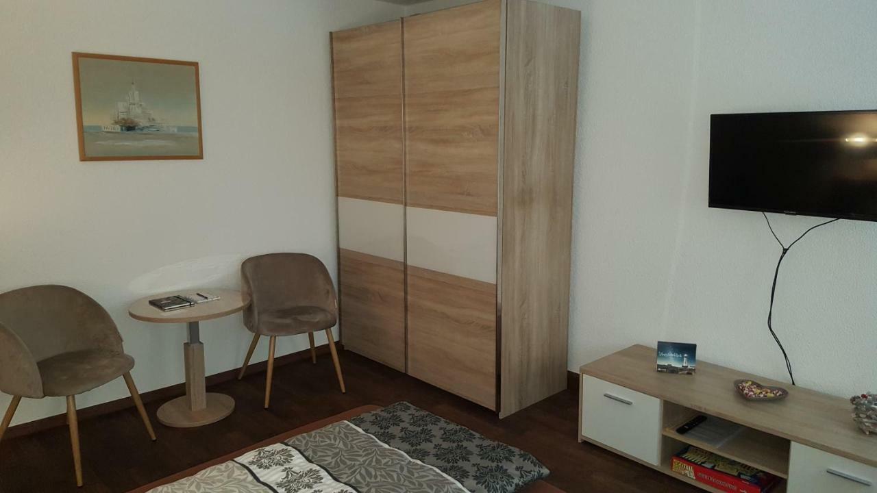 Ferienwohnung Oder Studio Dresden-Neustadt Inkl Parkplatz Mit Balkon Oder Terrasse Ngoại thất bức ảnh